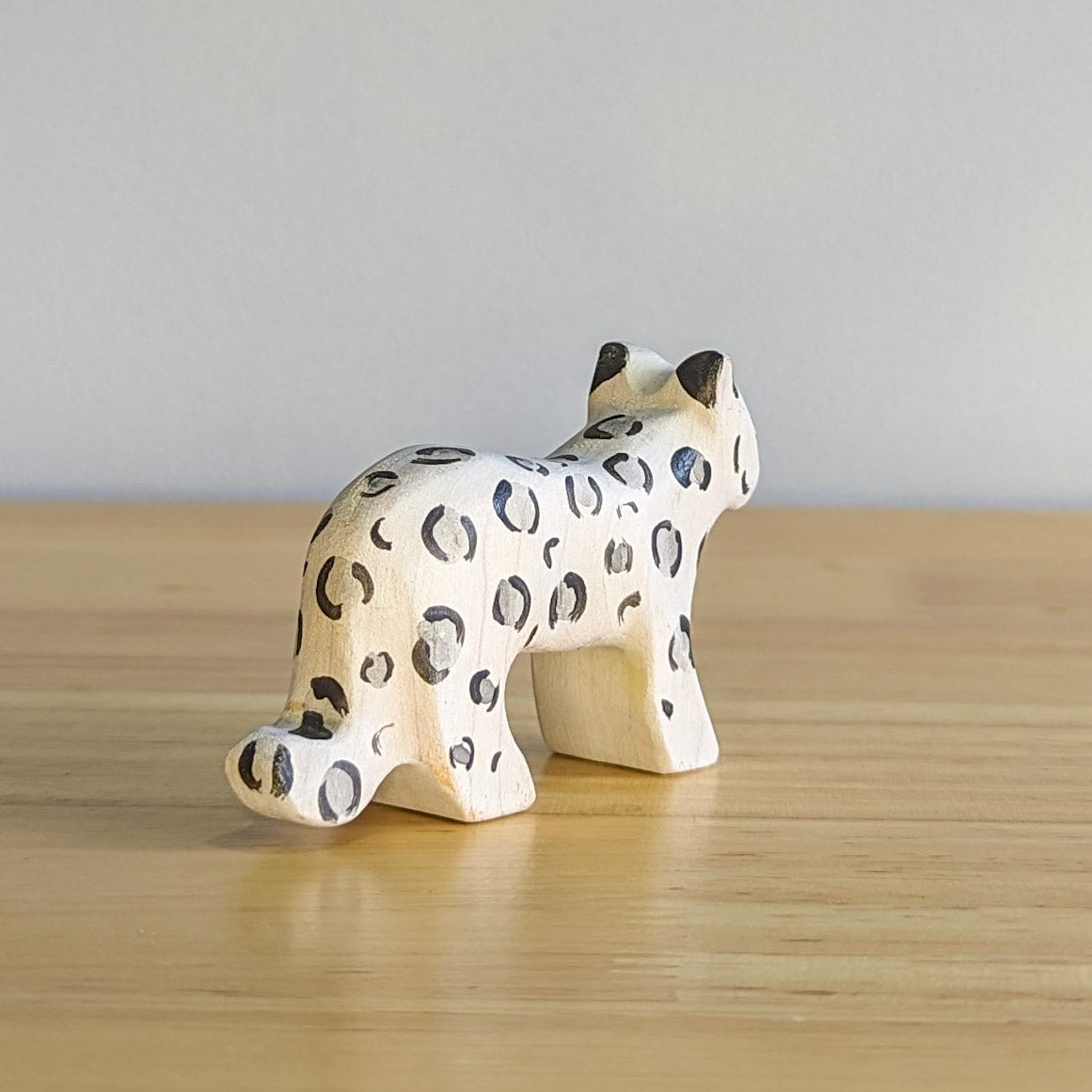 Snow Leopard Wooden Toy - Small – NOM Handcrafted