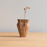 Tiny Vase Magnet - Sassafras
