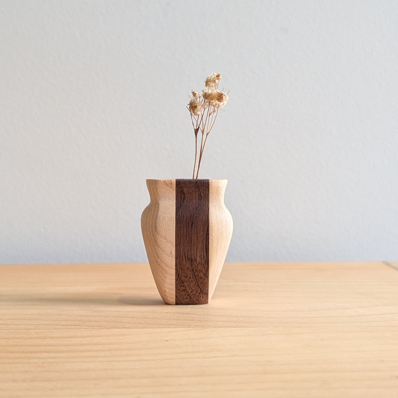 Tiny Vase Magnet - Mixed Timber Straight